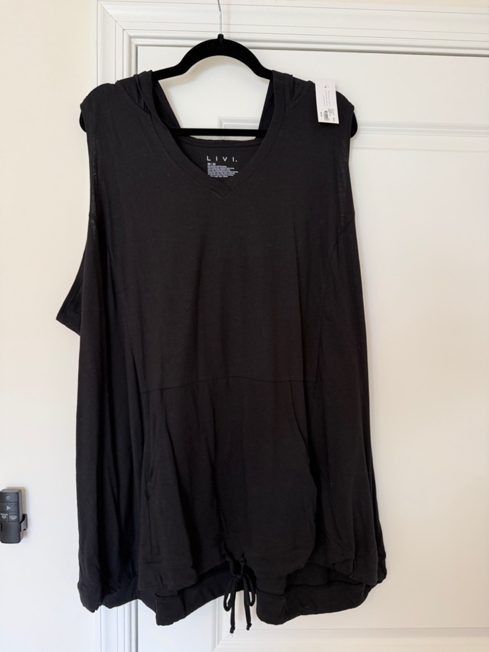 NWT Livi Active Black Hooded Active Sleeveless Tunic Top